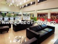 HOTEL SEASONS AQUACITY POPRAD TATRA SUPERIOARA SLOVACIA