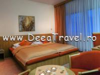 HOTEL SEASONS AQUACITY POPRAD TATRA SUPERIOARA SLOVACIA